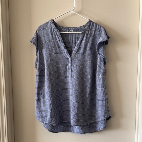 Old Navy Linen Blend Flutter Sleeve Top - Picture 4 of 10
